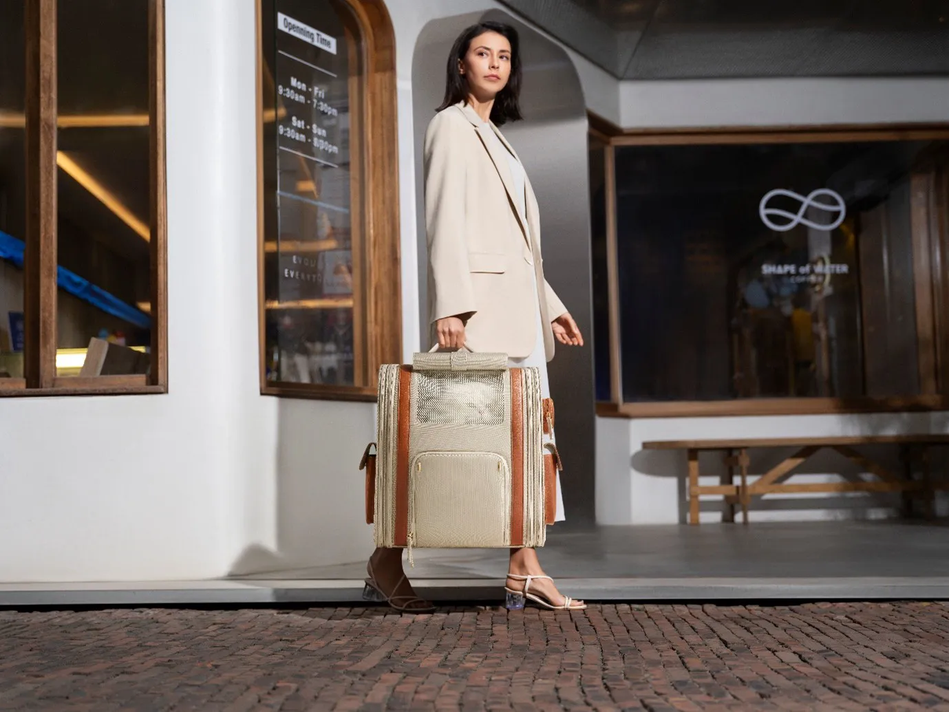 Black Friday 2025. Na zdjęciu MOVA PB10 Pro.