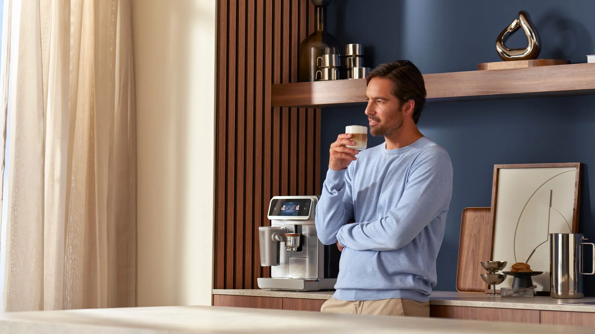 Ekspres do kawy Philips 8000 LatteGo Pro.