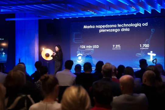 Na zdjęciu Linyi Yao - szef marketingu w Tineco Polska.