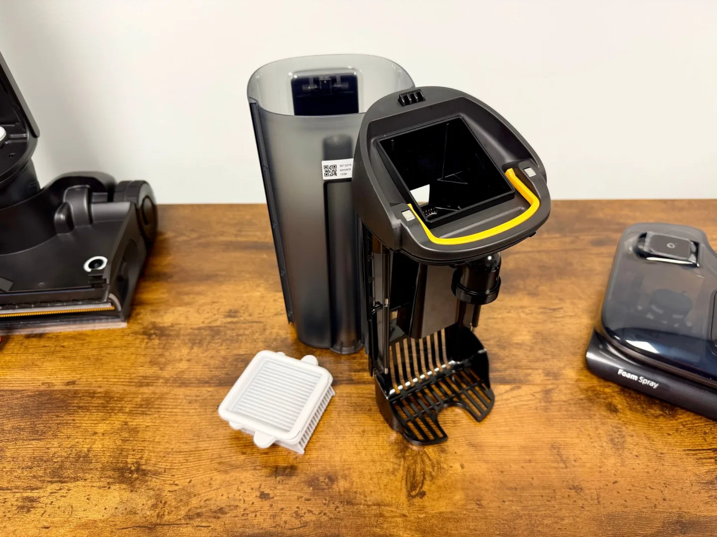 Roborock F25 Ace Pro - zbiornik na brudną wodę.