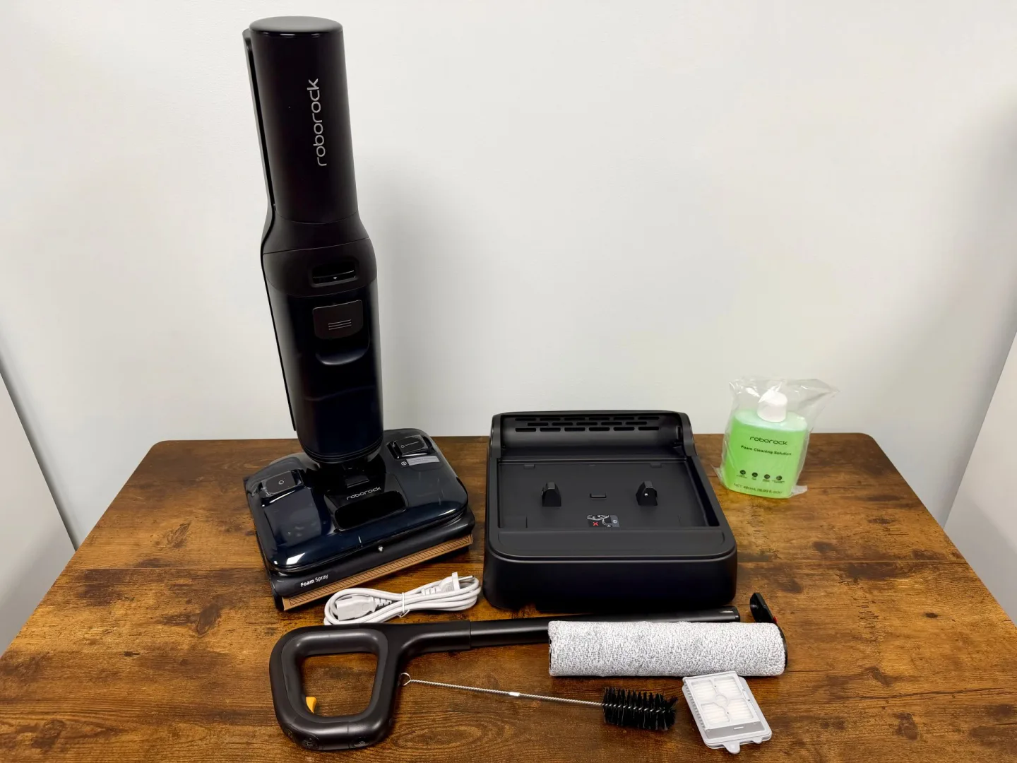 Roborock F25 Ace Pro - kompletny zestaw.