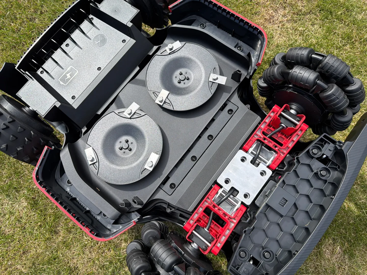 Robot koszący Dreame A3 AWD Pro.