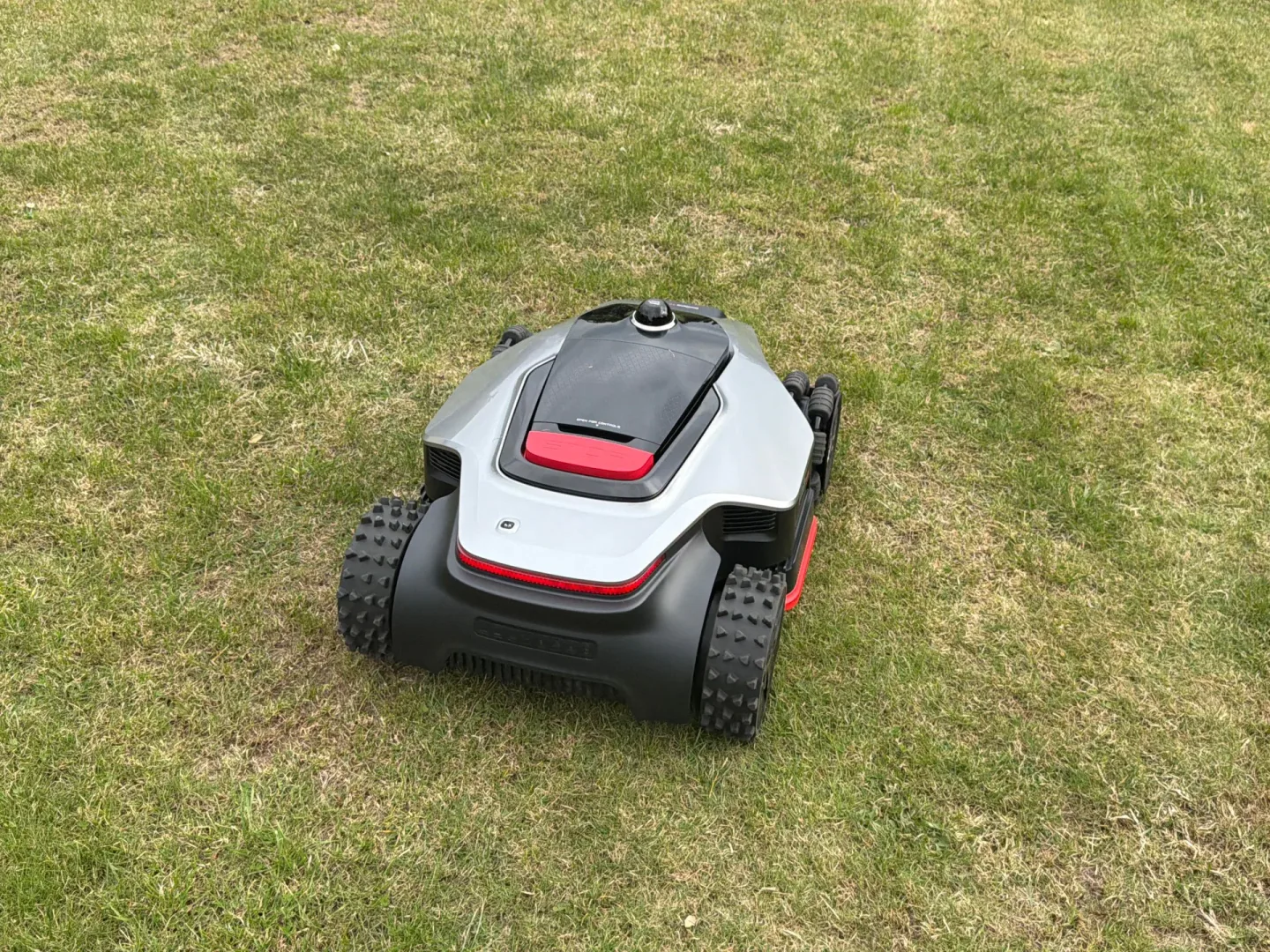 Robot koszący Dreame A3 AWD Pro.