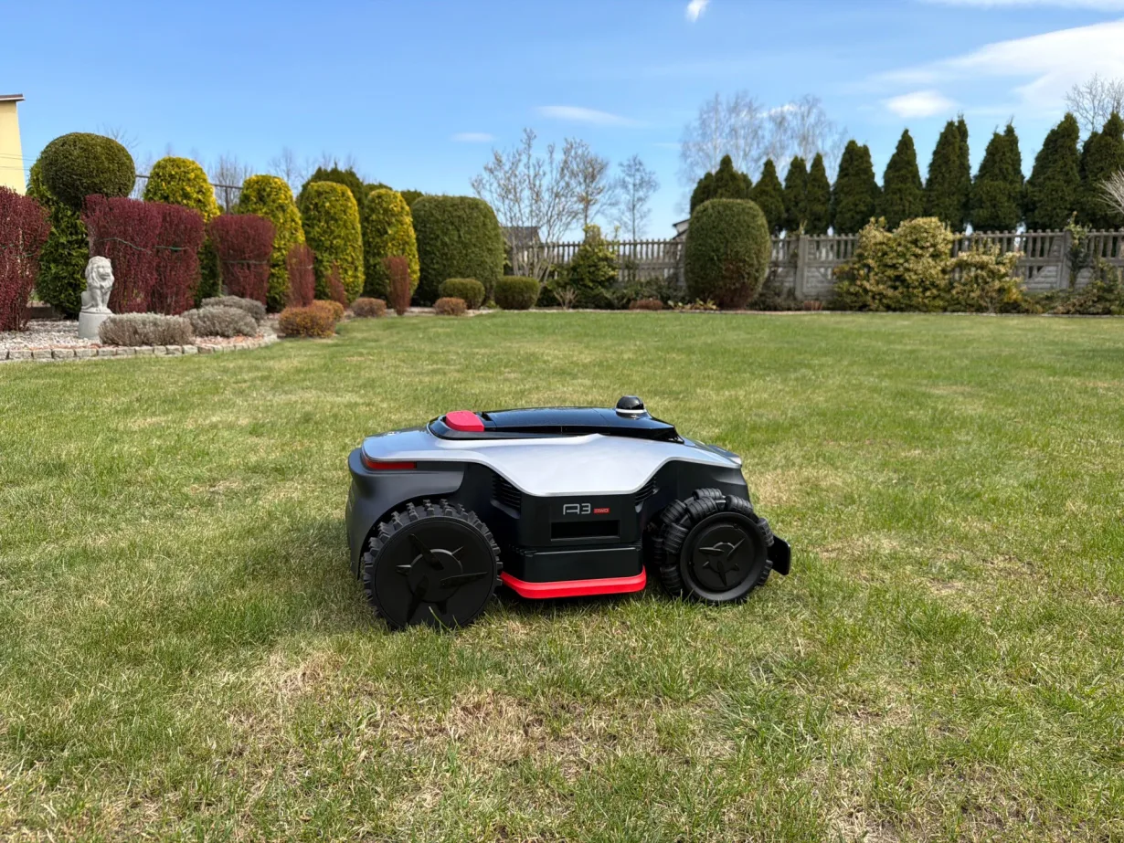 Robot koszący Dreame A3 AWD Pro.