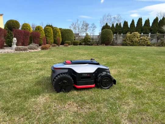 Robot koszący Dreame A3 AWD Pro.