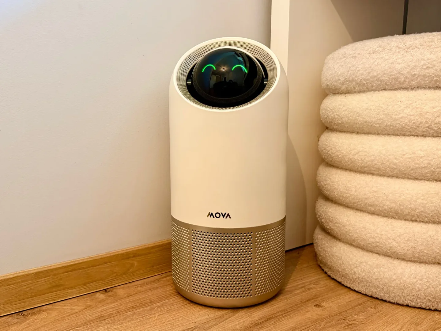 Test MOVA Stellar X10 - kompaktowy oczyszczacz powietrza na biurko.