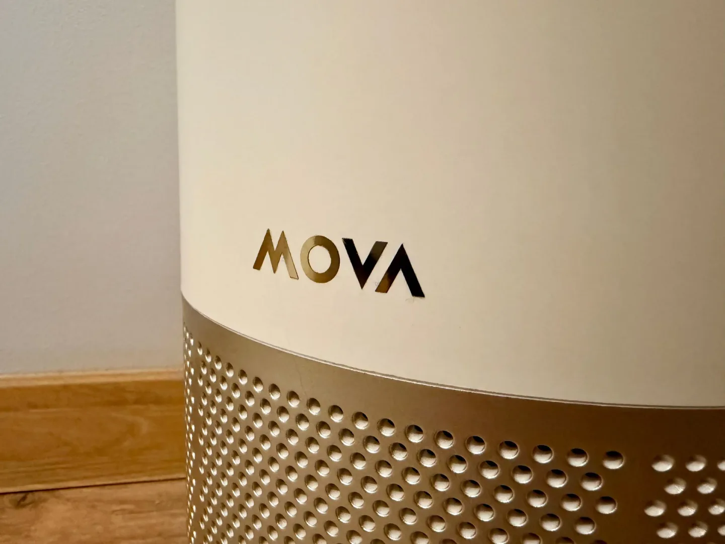 Test MOVA Stellar X10 - kompaktowy oczyszczacz powietrza na biurko.