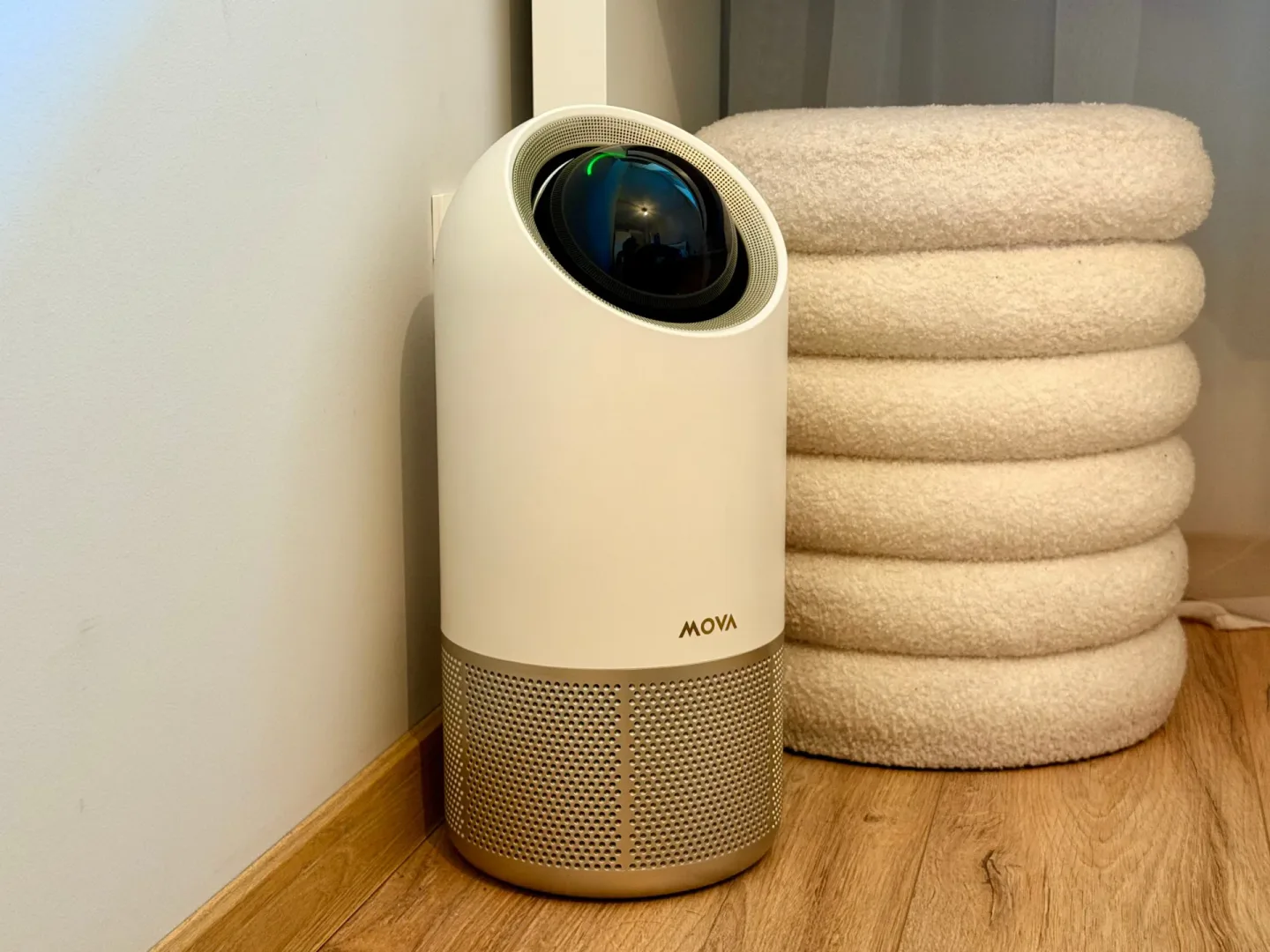 Test MOVA Stellar X10 - kompaktowy oczyszczacz powietrza na biurko.